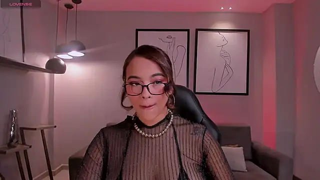 CarlaSmithX online show from March 12, 2025, 4:08 am