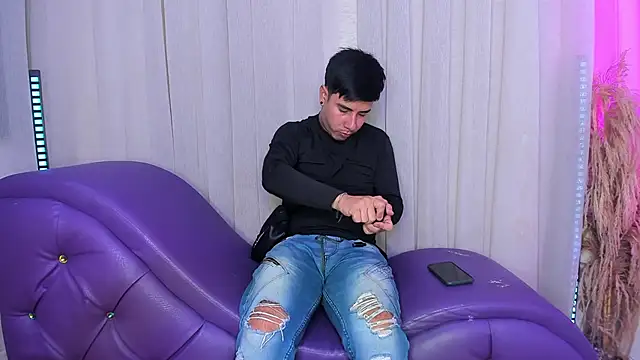 Yourslust  online show from February 2, 2026, 12:26 pm