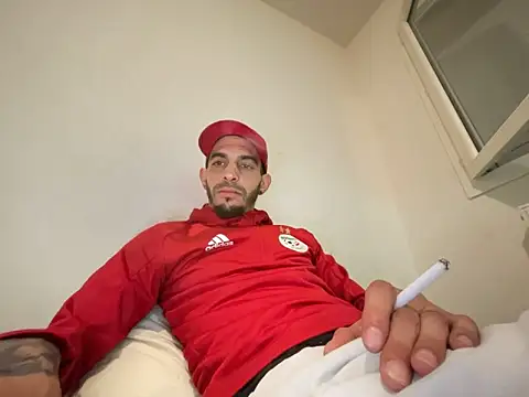 Rebeu313 online show from December 16, 2025, 4:56 pm