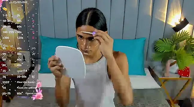 skyyfoxpraga online show from March 18, 2025, 12:14 pm