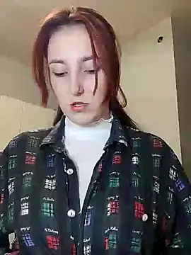 MiaStika online show from December 10, 2024, 4:38 pm