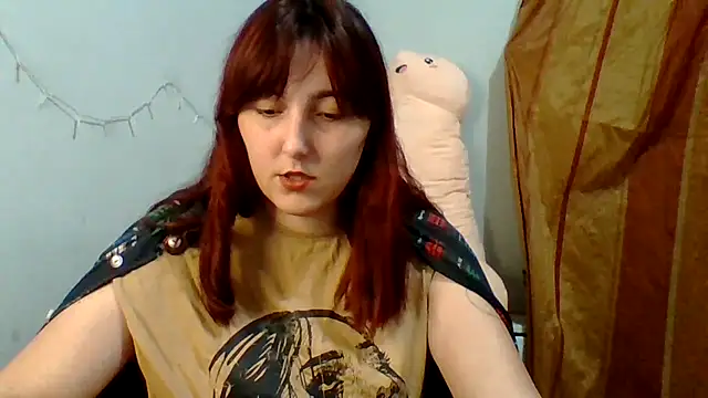 MiaStika online show from September 29, 2025, 4:23 pm