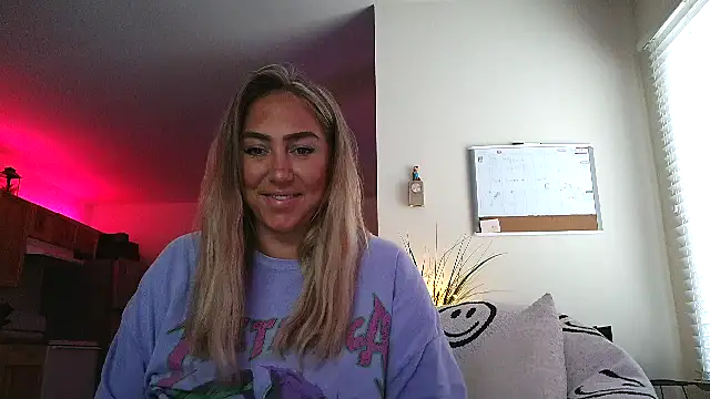 sunshinekisses online show from September 23, 2025, 2:20 pm