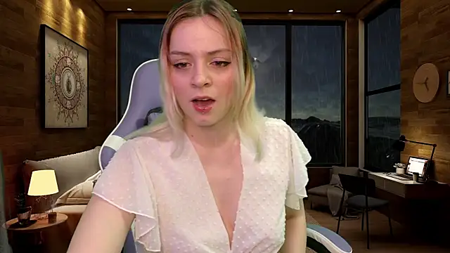 Snapshot of Dolce--Mia---Bianchi__07 chatting on March 13, 2025, 4:23 pm Dolce--Mia---Bianchi 07 online show from March 13, 2025, 4:23 pm