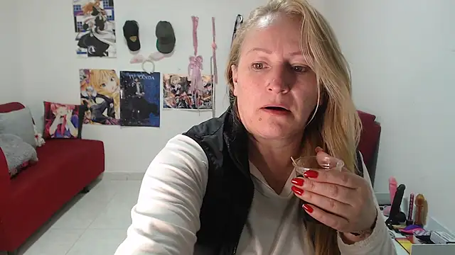 emperabigbootybigass online show from September 23, 2025, 12:08 pm