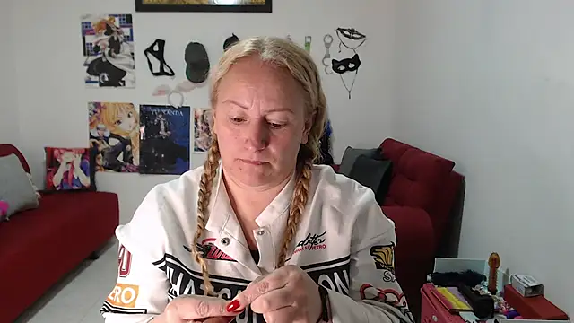 emperabigbootybigass online show from October 7, 2025, 12:13 pm