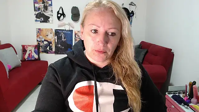 emperabigbootybigass online show from October 16, 2025, 12:28 pm