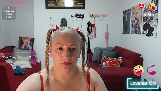 emperabigbootybigass online show from December 2, 2025, 12:27 am