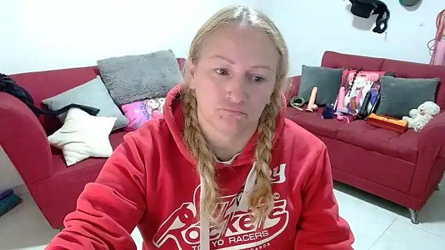 Snapshot of emperabigbootybigass chatting on February 3, 2026, 12:43 pm emperabigbootybigass online show from February 3, 2026, 12:43 pm