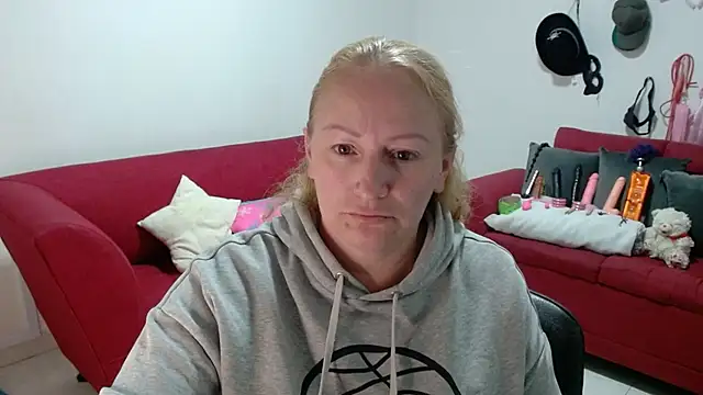 Snapshot of emperabigbootybigass chatting on February 9, 2026, 12:20 pm emperabigbootybigass online show from February 9, 2026, 12:20 pm