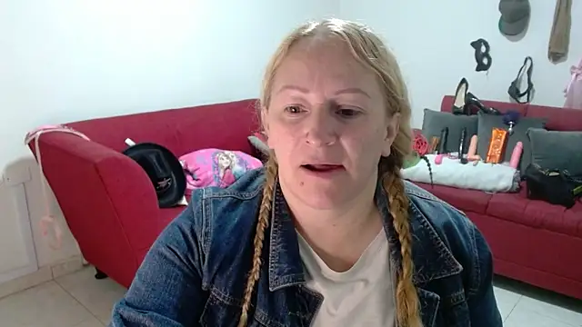 Snapshot of emperabigbootybigass chatting on February 13, 2026, 12:12 pm emperabigbootybigass online show from February 13, 2026, 12:12 pm