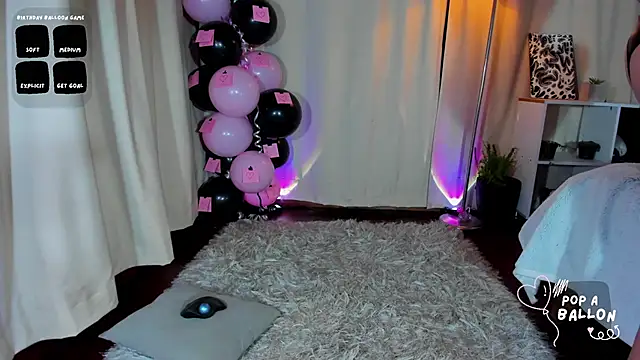 Snapshot of Manu_Velez chatting on October 10, 2025, 6:34 am Manu Velez online show from October 10, 2025, 6:34 am