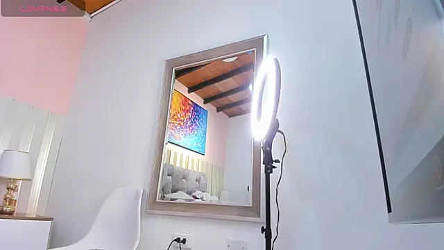 Snapshot of nova_lane chatting on February 23, 2025, 2:40 am nova lane online show from February 23, 2025, 2:40 am