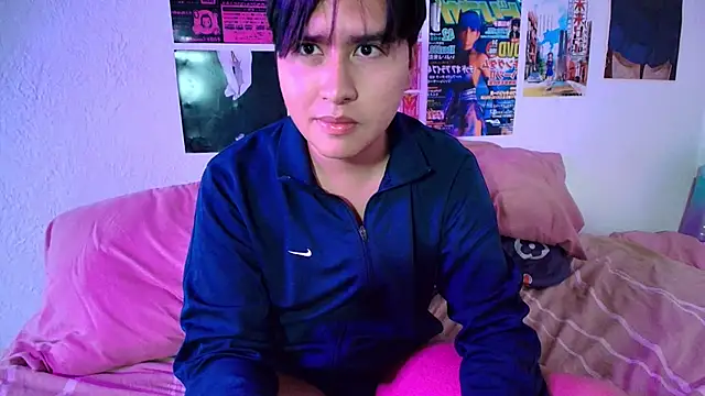 Snapshot of shinji-18 chatting on March 9, 2025, 12:10 am shinji-18 online show from March 9, 2025, 12:10 am