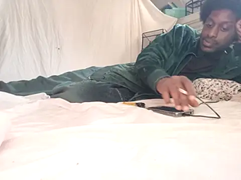 DevinToore online show from October 22, 2025, 4:07 pm