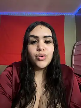 Snapshot of iTrapXXXBACKUP chatting on January 25, 2025, 3:51 am iTrapXXXBACKUP online show from January 25, 2025, 3:51 am