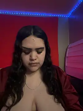 Snapshot of iTrapXXXBACKUP chatting on January 26, 2025, 11:39 pm iTrapXXXBACKUP online show from January 26, 2025, 11:39 pm