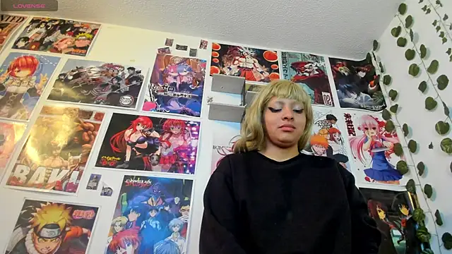Snapshot of miku_katsuragi chatting on December 11, 2024, 2:52 am miku katsuragi online show from December 11, 2024, 2:52 am