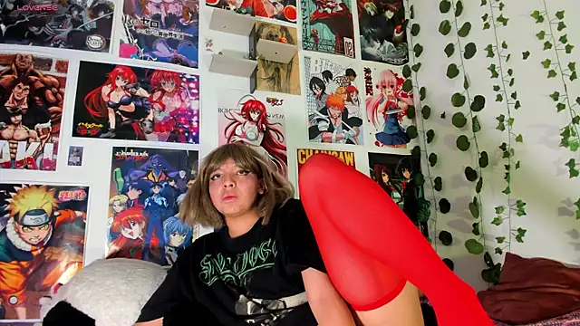Snapshot of miku_katsuragi chatting on January 6, 2025, 6:36 am miku katsuragi online show from January 6, 2025, 6:36 am