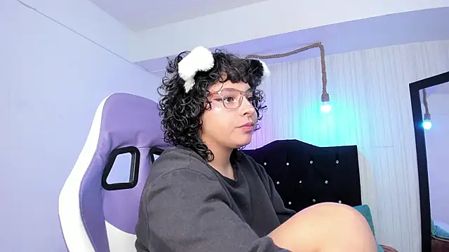 miku katsuragi online show from March 9, 2026, 5:55 am