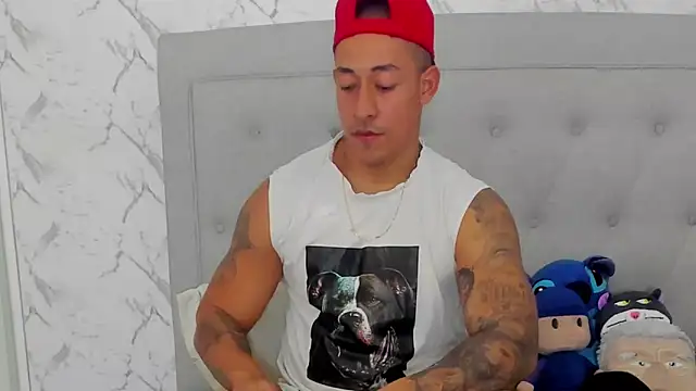 Snapshot of luigiferrara chatting on March 13, 2026, 8:48 pm luigiferrara online show from March 13, 2026, 8:48 pm