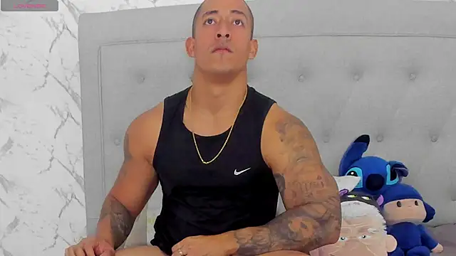 Snapshot of luigiferrara chatting on April 4, 2026, 8:50 pm luigiferrara online show from April 4, 2026, 8:50 pm