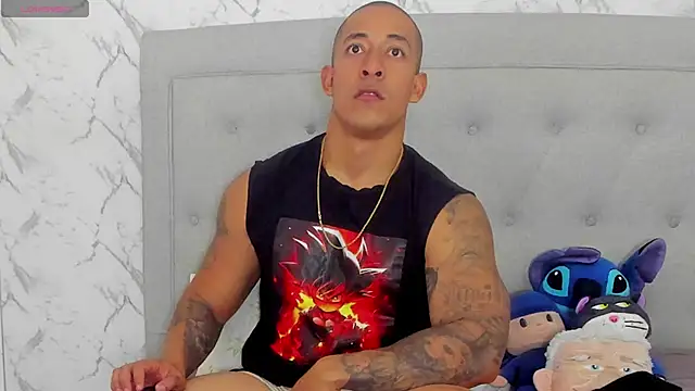 Snapshot of luigiferrara chatting on April 8, 2026, 7:58 pm luigiferrara online show from April 8, 2026, 7:58 pm