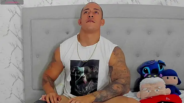 Snapshot of luigiferrara chatting on April 15, 2026, 9:59 pm luigiferrara online show from April 15, 2026, 9:59 pm