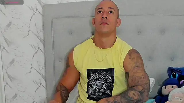 Snapshot of luigiferrara chatting on May 17, 2026, 5:42 pm luigiferrara online show from May 17, 2026, 5:42 pm