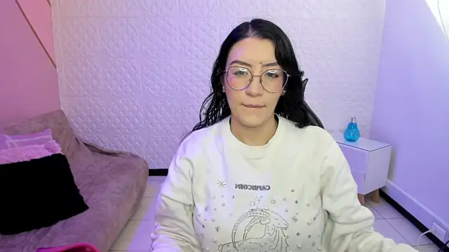 Violetaa diazz online show from October 11, 2025, 9:13 pm