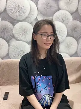 Milka23 online show from March 7, 2025, 8:00 pm