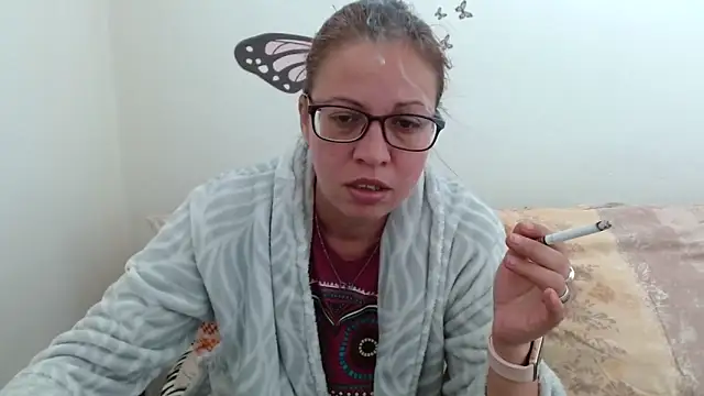 LadyHellene online show from March 7, 2026, 7:05 am