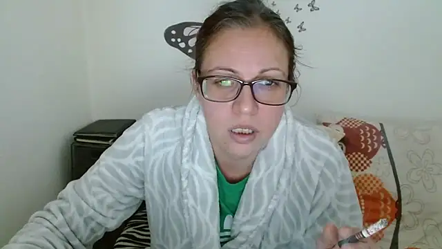 LadyHellene online show from March 31, 2026, 11:32 am