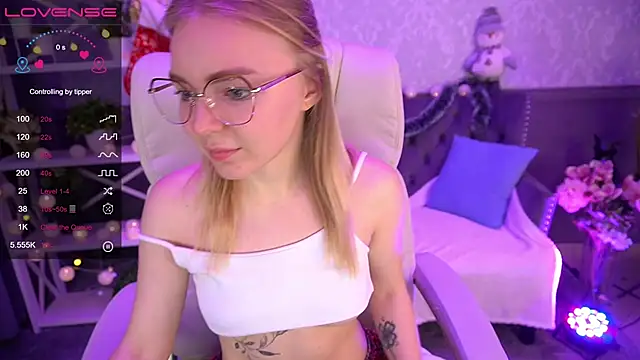 EmilySunshineS online show from December 25, 2024, 4:12 am