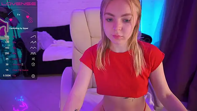 EmilySunshineS online show from December 27, 2024, 4:04 am