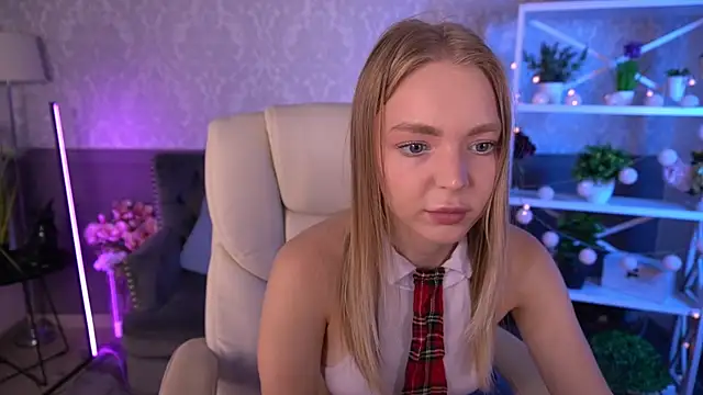 EmilySunshineS online show from September 10, 2025, 6:57 am