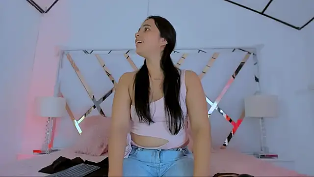 Snapshot of naughty__sara chatting on March 7, 2025, 6:00 pm naughty sara online show from March 7, 2025, 6:00 pm