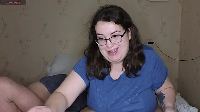 Snapshot of AlexAndVlada chatting on January 18, 2025, 9:55 pm AlexAndVlada online show from January 18, 2025, 9:55 pm