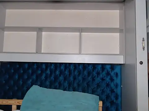 Zeeyonce696 online show from January 7, 2025, 2:41 pm