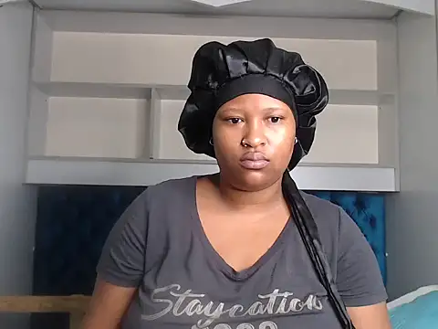 Zeeyonce696 online show from January 24, 2025, 6:35 am