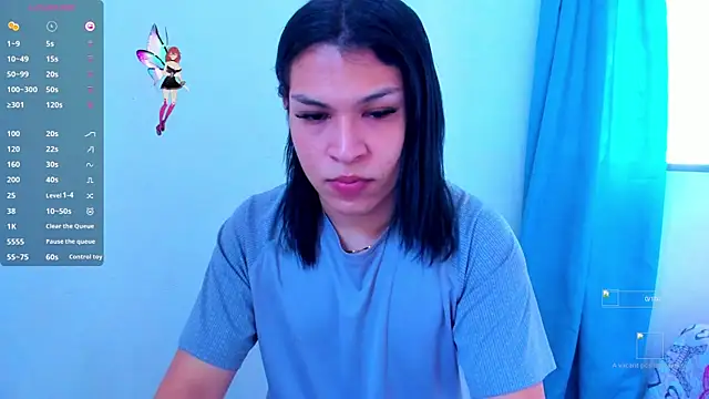 miavalentinaaa online show from November 4, 2025, 4:39 pm