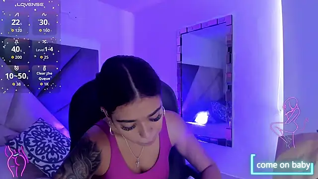 GiaFu online show from November 17, 2025, 5:52 pm