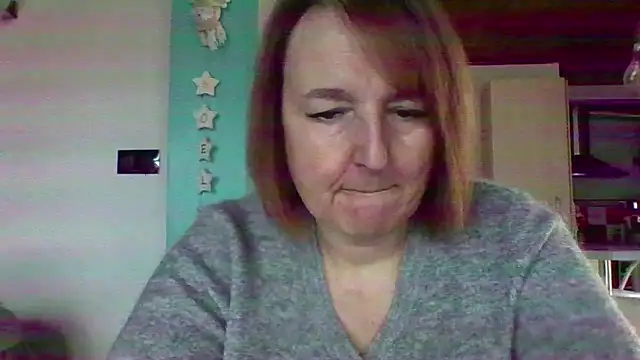 Snapshot of Sandcoq chatting on December 17, 2025, 10:32 am Sandcoq online show from December 17, 2025, 10:32 am