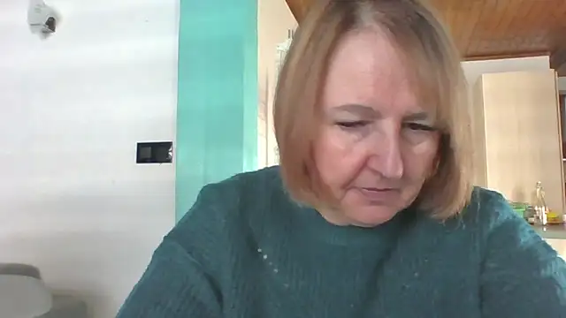 Snapshot of Sandcoq chatting on February 2, 2026, 9:08 am Sandcoq online show from February 2, 2026, 9:08 am