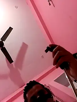 Snapshot of saviverma2024 chatting on December 22, 2024, 10:28 am saviverma2024 online show from December 22, 2024, 10:28 am