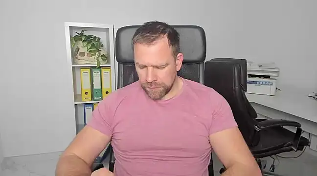 Snapshot of John-E-Dough chatting on January 8, 2025, 3:51 am John-E-Dough online show from January 8, 2025, 3:51 am