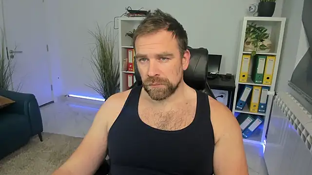 John-E-Dough online show from December 5, 2025, 10:13 am