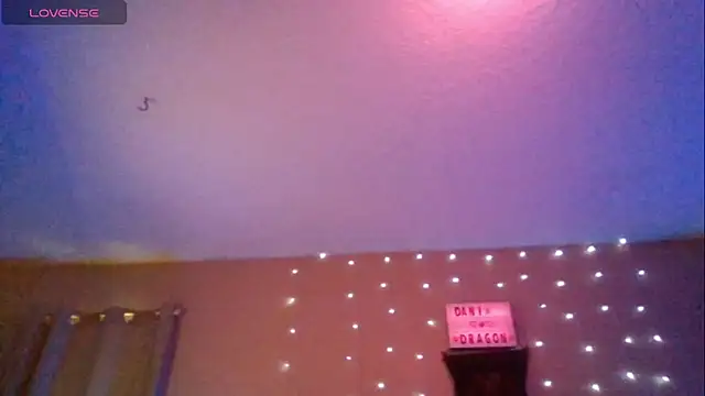 Snapshot of Dani_Dragon69 chatting on December 11, 2024, 9:45 pm Dani Dragon69 online show from December 11, 2024, 9:45 pm