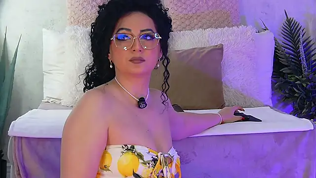 anissia teaser online show from March 10, 2026, 5:56 am