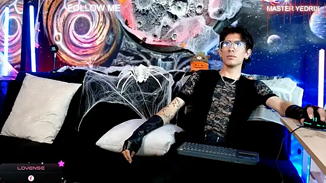 Yedrix online show from October 24, 2025, 2:52 am